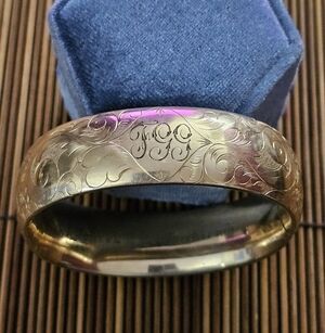 Gold Filled Etched Engraved Yellow Gold Bangle Bracelet (Antique)